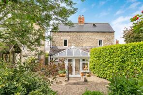 Brela Cottage, The Luggs, Stonehouse GL10 3JR