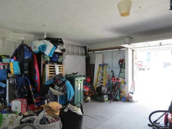 Garage: