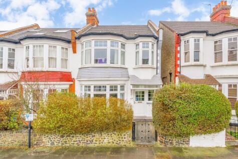 Fortis Green Avenue, London