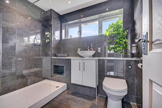 First Floor Family Bathroom