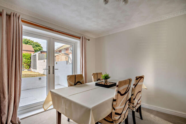 3 bed Semi-Detached for sale Image 5