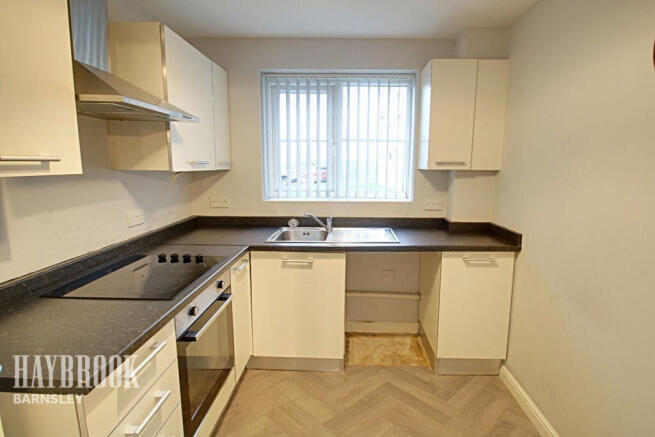 2 bed Apartment for sale Image 4