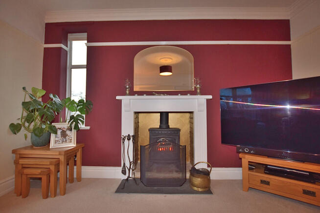 4 bed Semi-Detached for sale Image 6