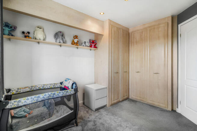 4 bed Detached for sale Image 12
