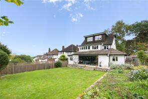 10, Hinchley Close, Esher KT10 0BY