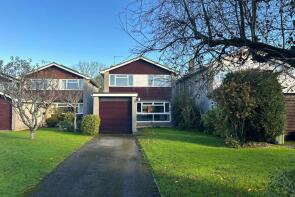 4, Derham Close, Yatton BS49 4BU
