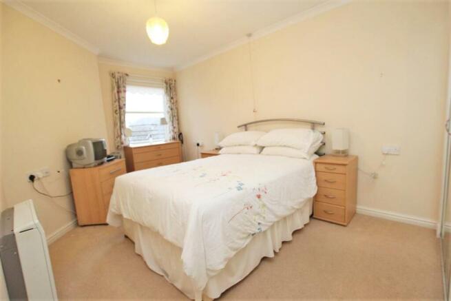 4- Bedroom (Copy).jpg