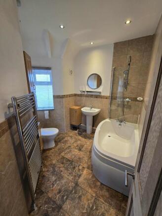 Family bathroom