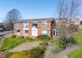 34, Combe Drive, Lemington, Newcastle Upon Tyne NE15 8UG