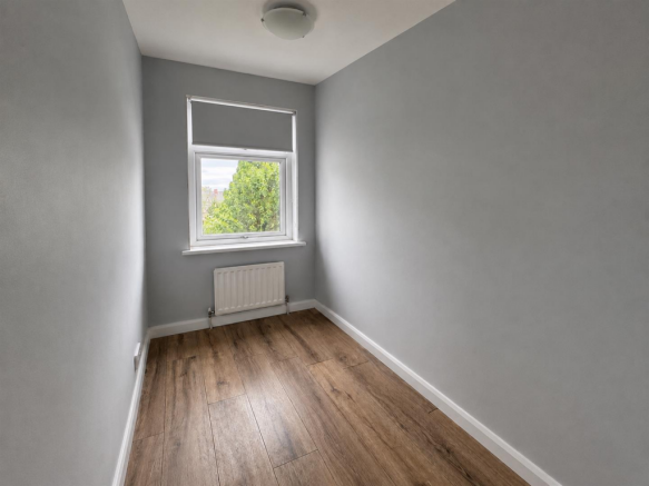 2 bed Terraced to rent Image 10