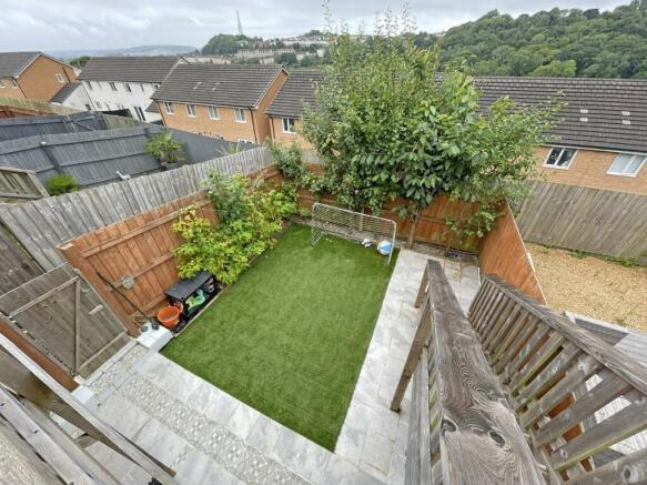 Bluebell Street 43 Garden 2.jpg