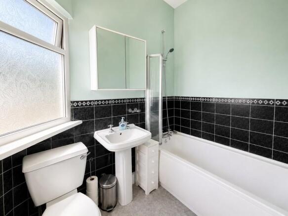 2 bed Semi-Detached for sale Image 9