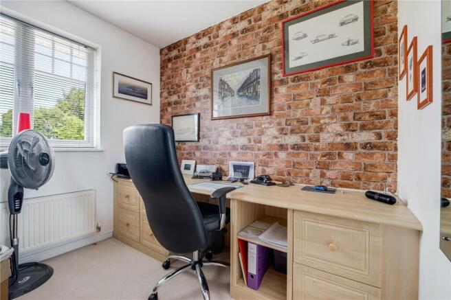 Office/Fifth Bedroom