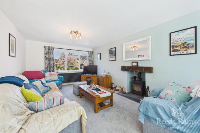 5 bed Detached for sale Image 6