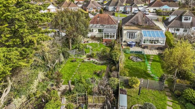 11 Highdown Way drone-003.JPG
