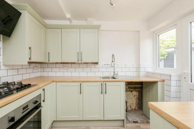 3 bed Semi-Detached for sale Image 7