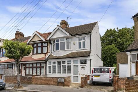 Bishops Park Road, London, SW16