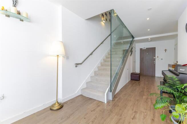 Bryant Apartments photo 4