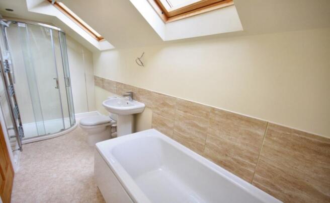 En Suite Bathroom