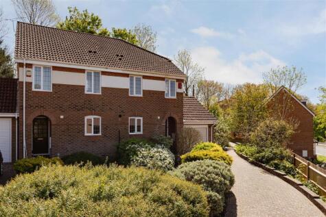 Cotland Acres, Redhill
