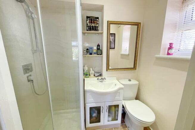 Bedroom 1 Ensuite