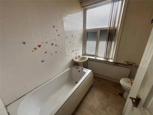 2 bed Terraced for sale Image 5
