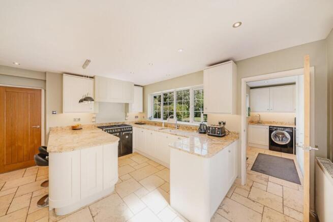 Kitchen II.jpg