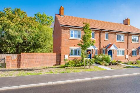 Lake Avenue, Mytchett, GU16