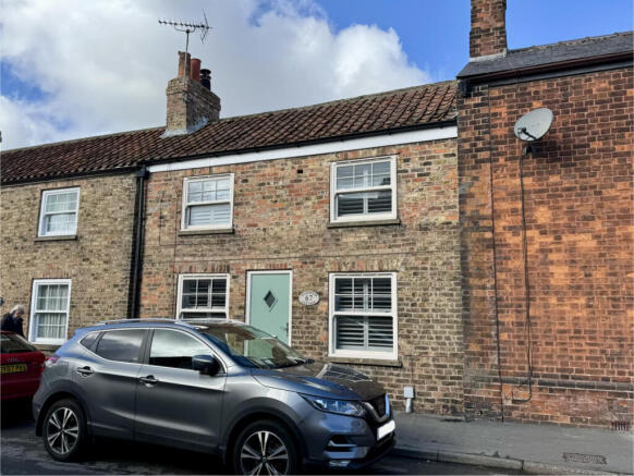 2 Bedroom Mid-Terrace House - For Sale