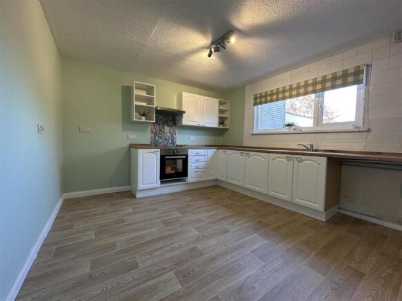 Kitchen/Dining Room