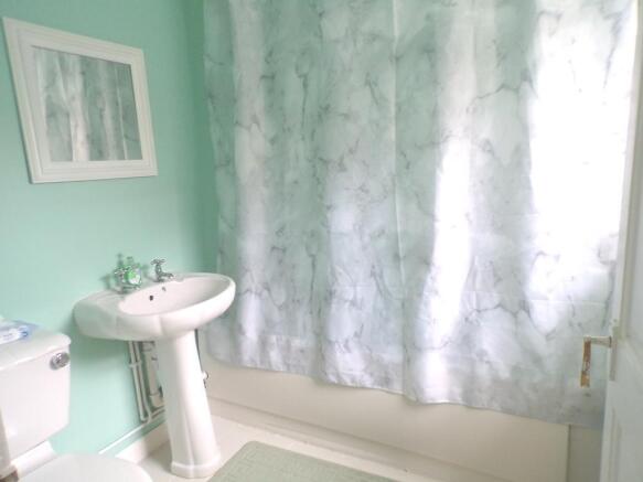 2 bed Terraced to rent Image 7