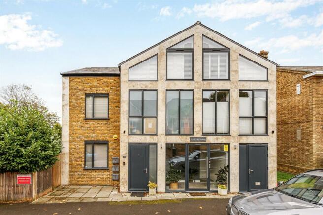 Stoneview Close-1.jpg