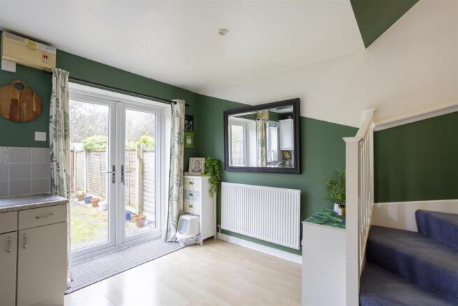2 bed House for sale Image 7