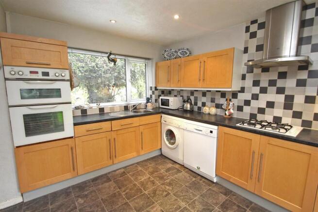 Dining kitchen