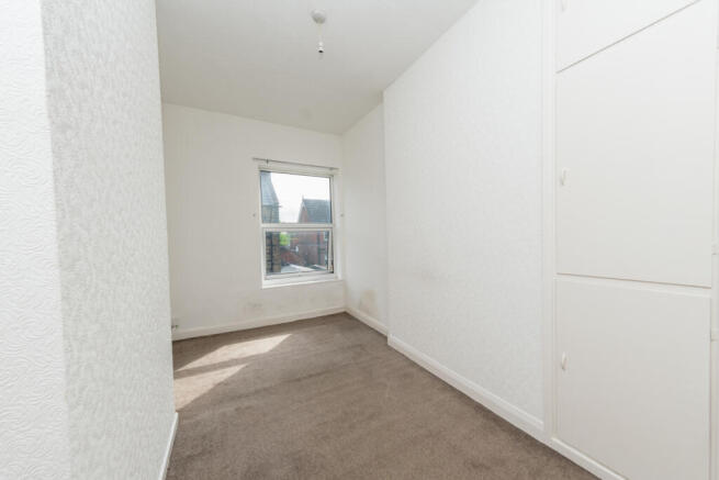 2 bed Town House to rent Image 8