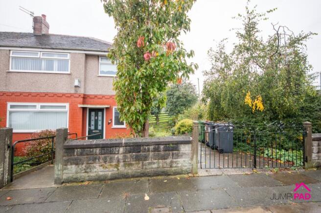 3-bed semi-detached on Sandiways Avenue, Bootle, L30, £135,000