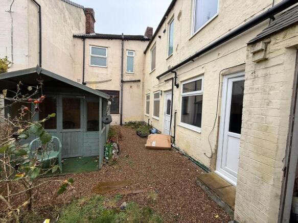 1 bed House Share to rent Image 6