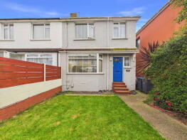 62, Monks Close, Lancing BN15 9DB