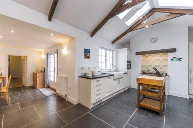 Kitchen/ Breakfast