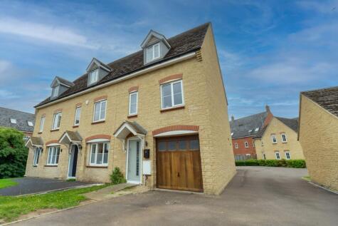 Butterfield Court, Bishops Cleeve, Cheltenham, GL52