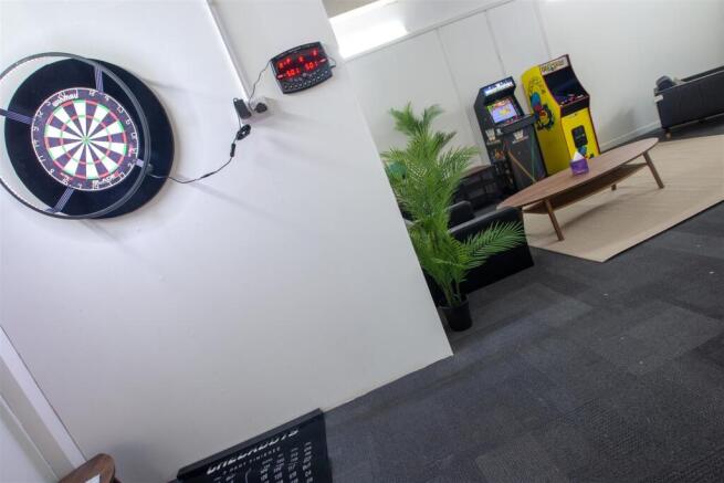 gamesroom_8.jpg
