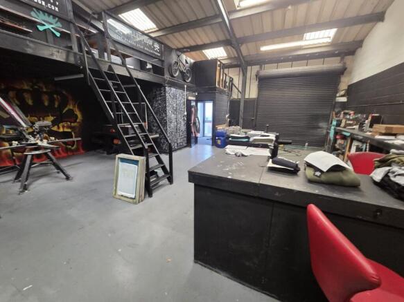 WhatsApp Image 20251001 at 124434_b53e58c1.jpg