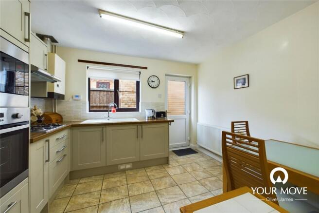 Kitchen/Dining Area