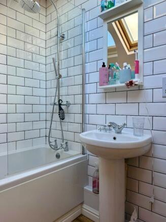 En-Suite Bathroom