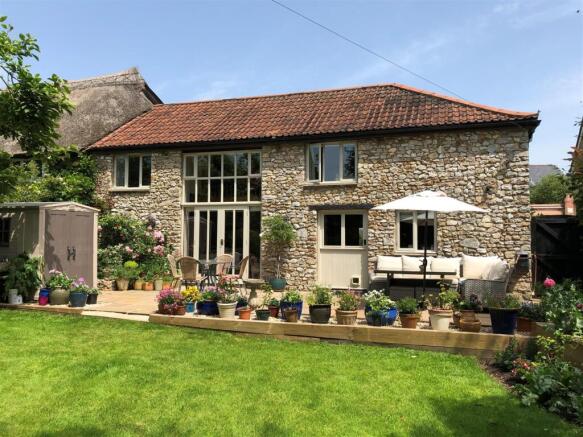 Tamworth Barn Front.jpg