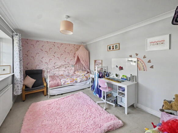 4 bed Detached for sale Image 11