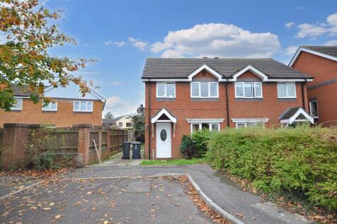 Wolfe Close, Christchurch, BH23