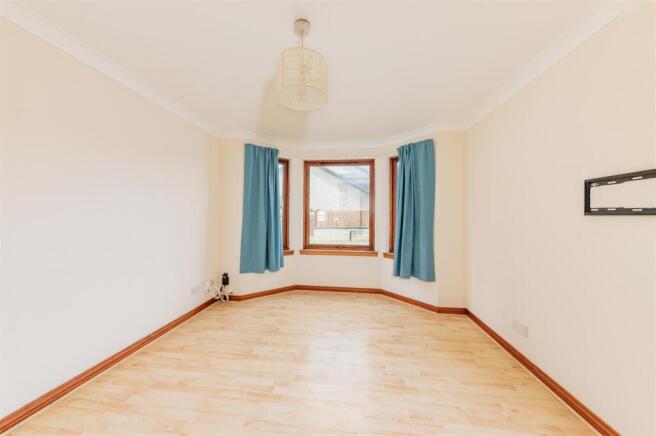 8 Lytton Street Dundee-2.JPG