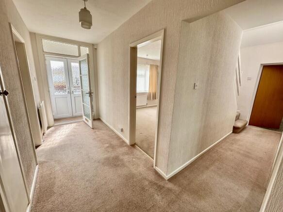 4 bed Detached Bungalow for sale Image 6