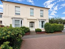 Flat 5, 66a Farley House, Leam Terrace, Leamington Spa CV31 1BQ